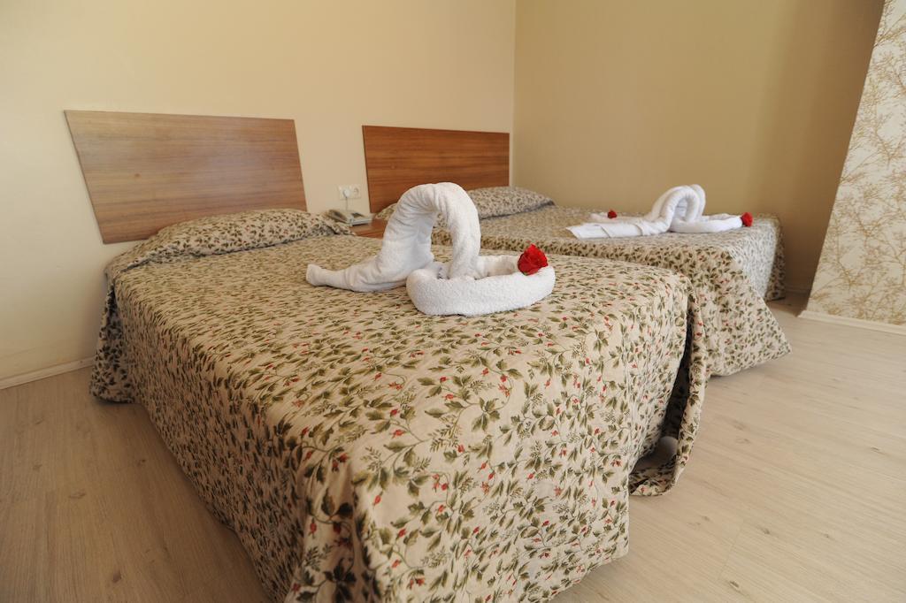 Og-Erim Hotel Кушадасы Экстерьер фото