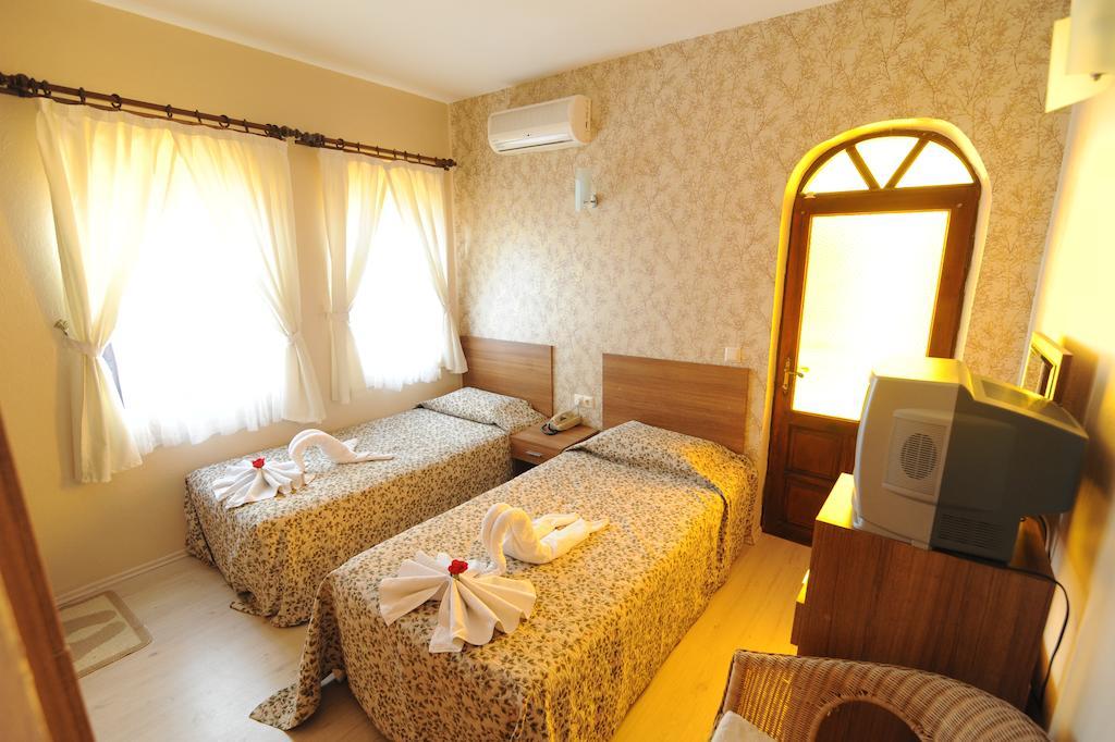 Og-Erim Hotel Кушадасы Экстерьер фото