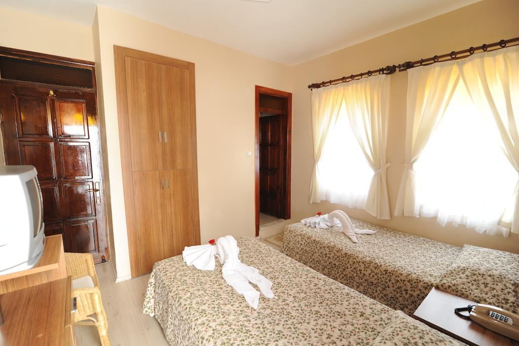 Og-Erim Hotel Кушадасы Экстерьер фото