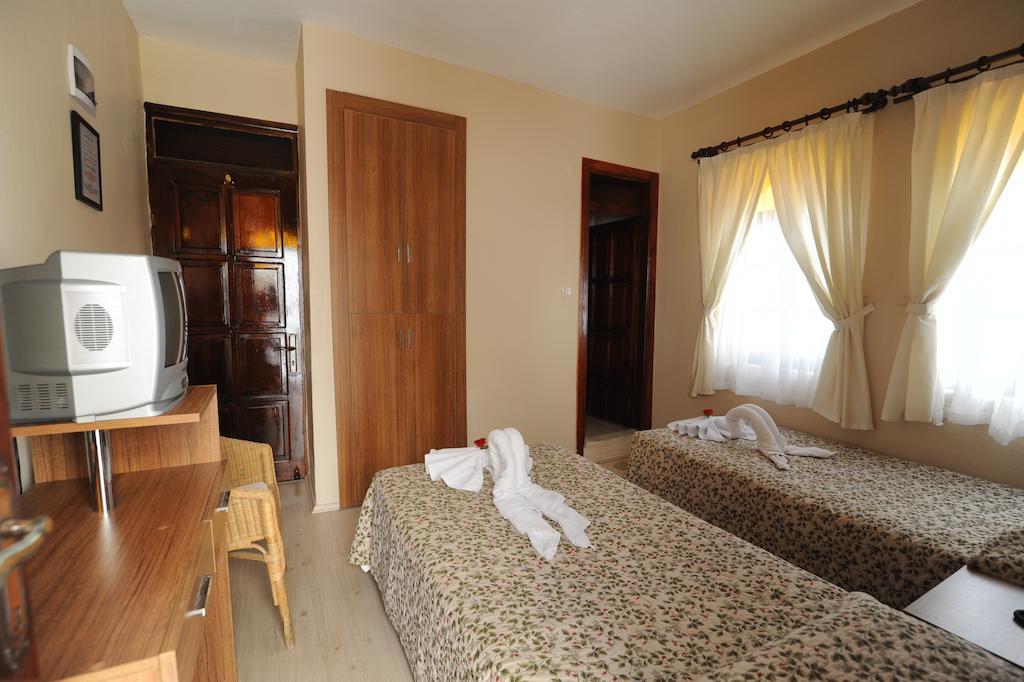 Og-Erim Hotel Кушадасы Экстерьер фото