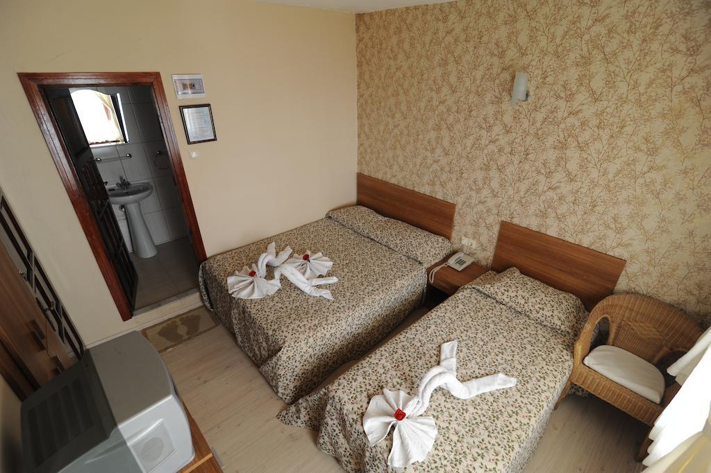 Og-Erim Hotel Кушадасы Экстерьер фото