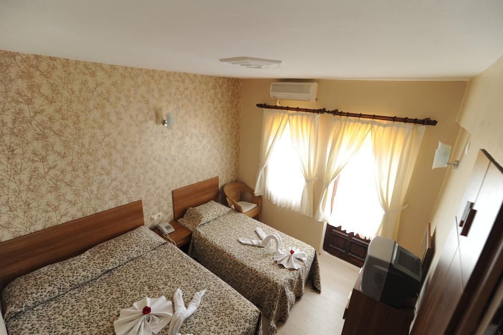 Og-Erim Hotel Кушадасы Номер фото