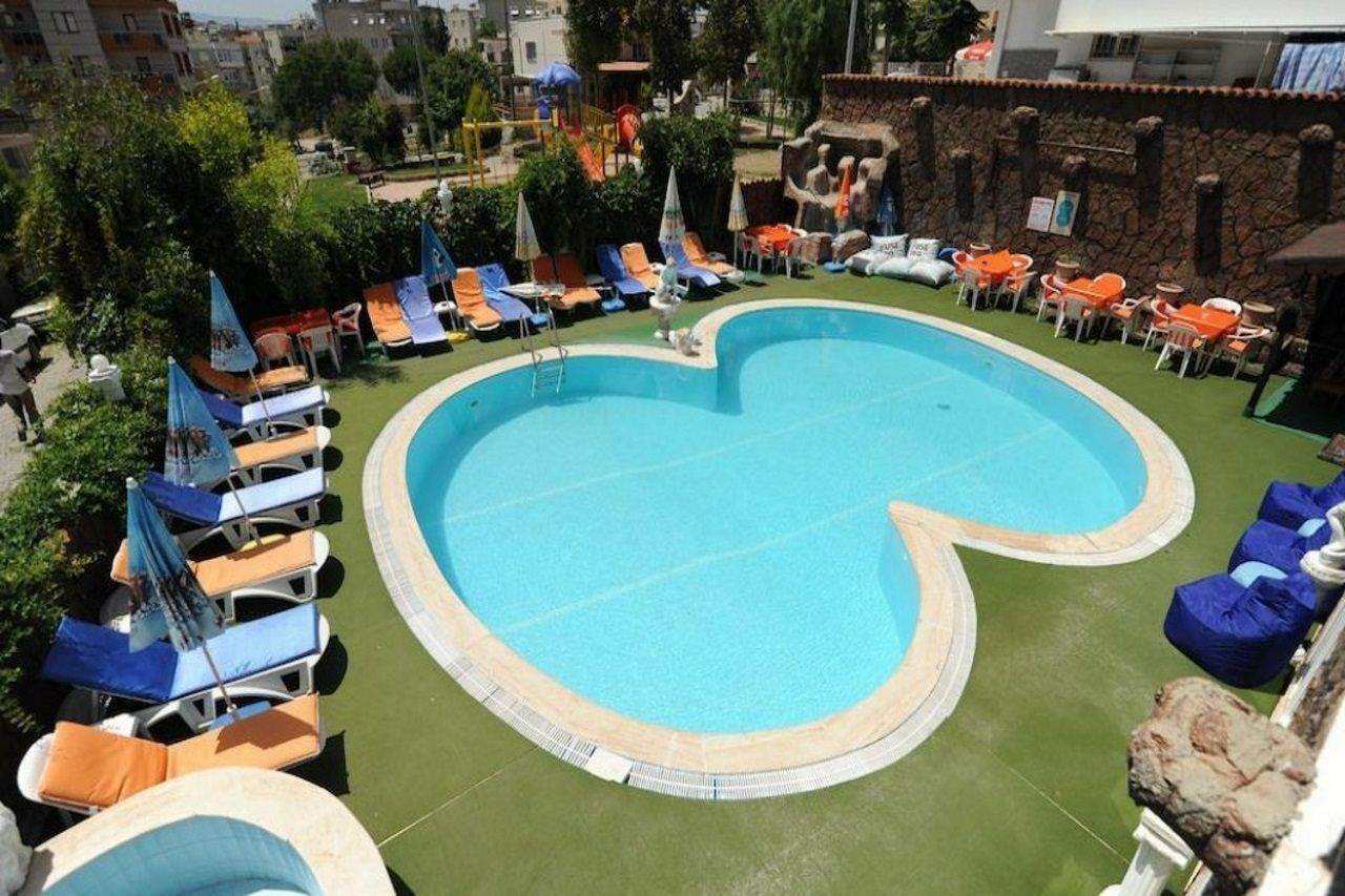 Og-Erim Hotel Кушадасы Экстерьер фото